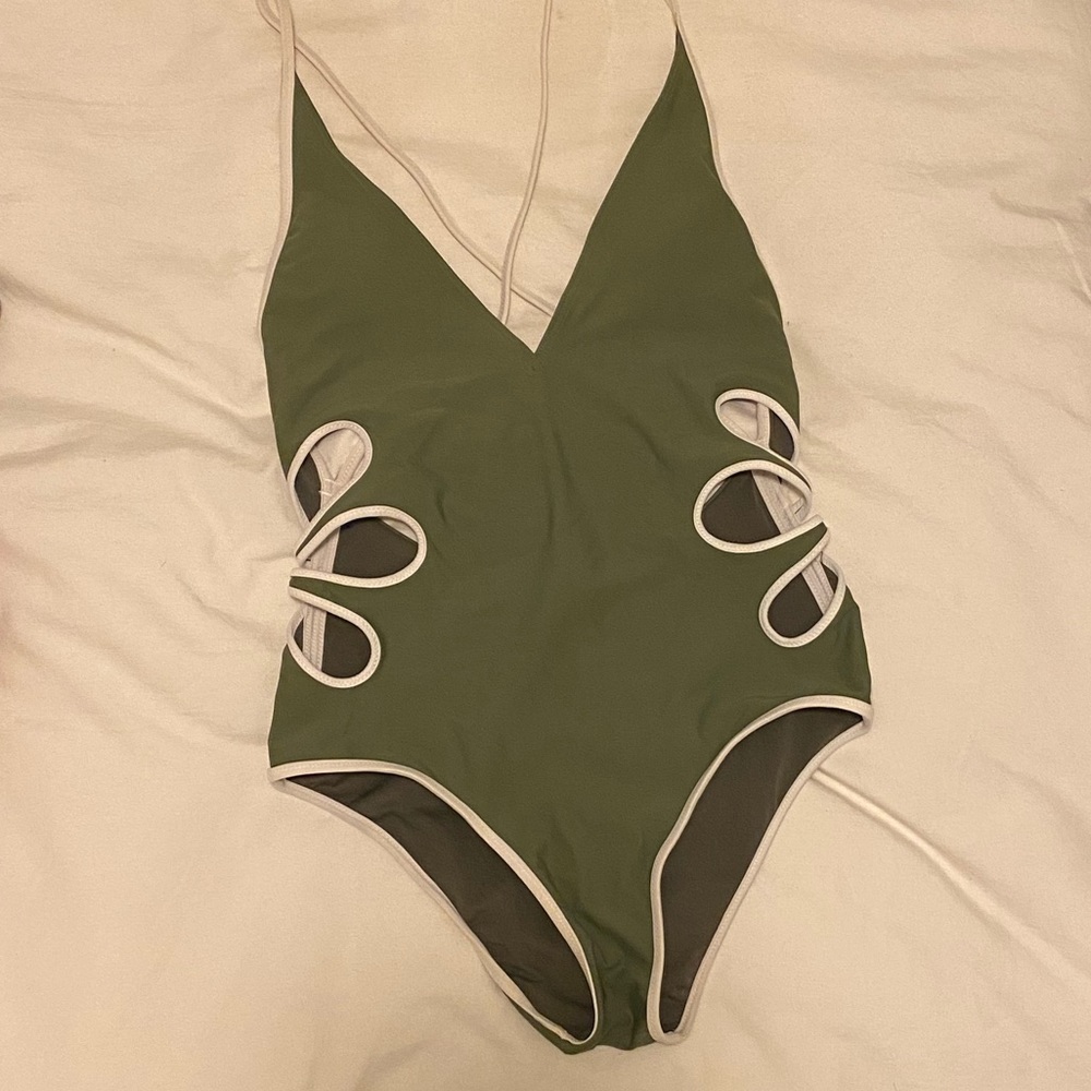 Aerie Retro One Piece Swimsuit w/ Low Back & Floral Cutout